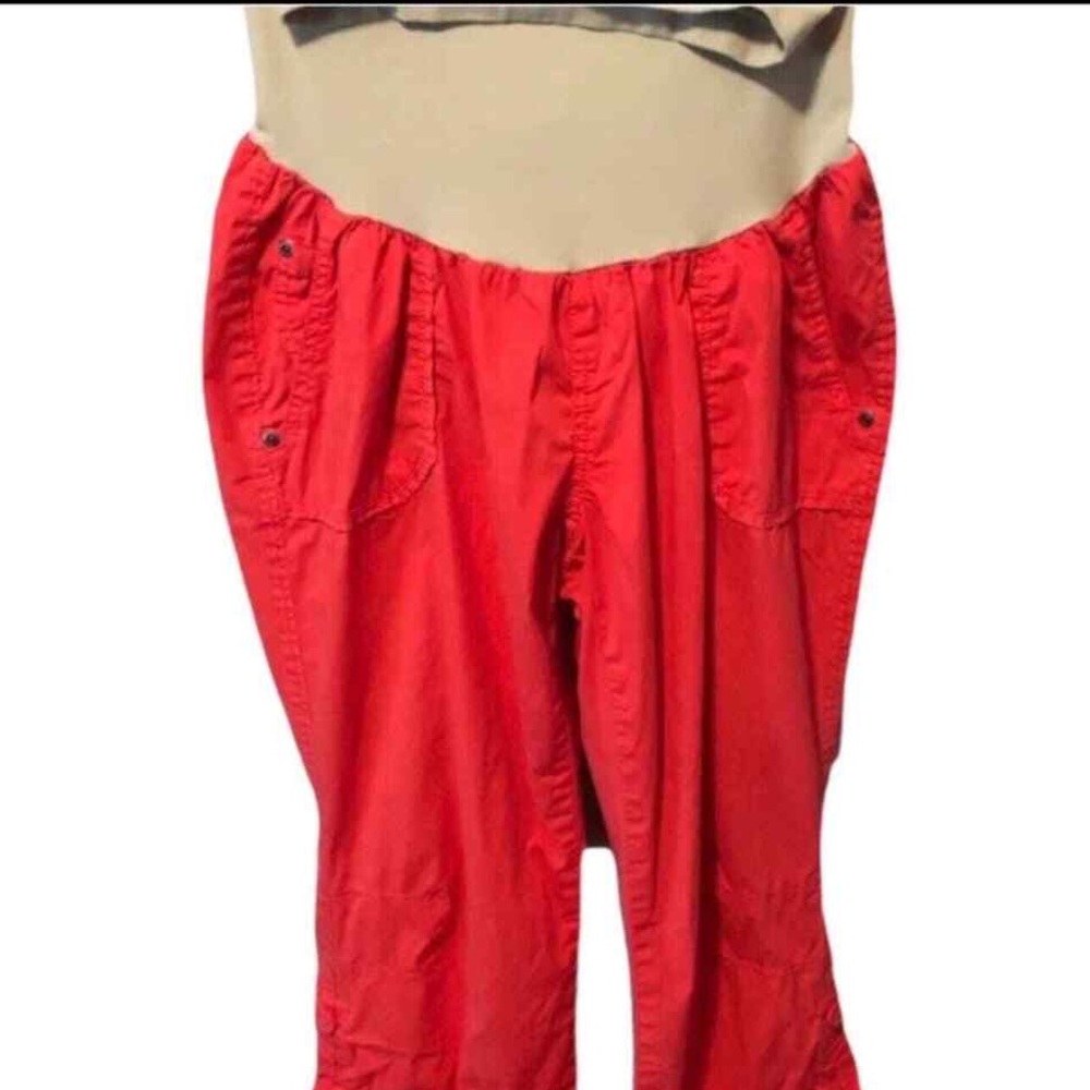 Motherhood Maternity Coral Capri Pants